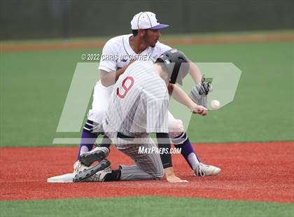 Thumbnail 2 in Hillcrest vs Sunset (UIL 5A Region II Bi-District Playoff) photogallery.