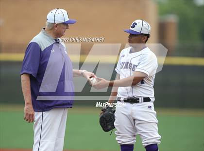 Thumbnail 2 in Hillcrest vs Sunset (UIL 5A Region II Bi-District Playoff) photogallery.