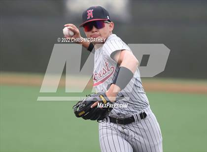 Thumbnail 1 in Hillcrest vs Sunset (UIL 5A Region II Bi-District Playoff) photogallery.
