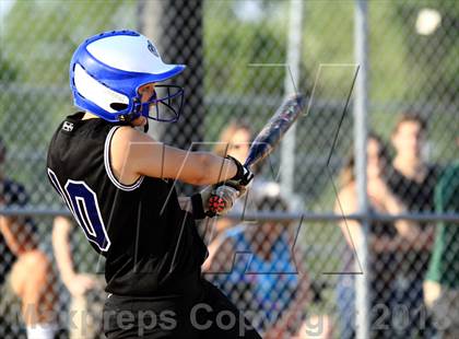 Thumbnail 2 in Lake Zurich vs New Trier (IHSA 4A Sectional) photogallery.