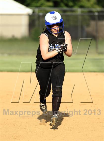 Thumbnail 2 in Lake Zurich vs New Trier (IHSA 4A Sectional) photogallery.