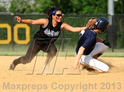 Thumbnail 3 in Lake Zurich vs New Trier (IHSA 4A Sectional) photogallery.