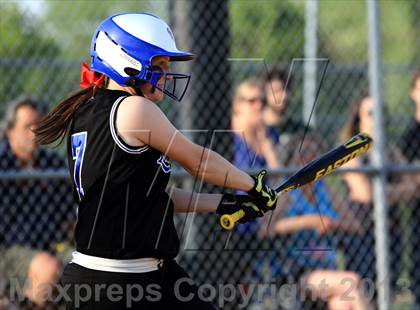 Thumbnail 3 in Lake Zurich vs New Trier (IHSA 4A Sectional) photogallery.