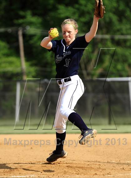 Thumbnail 2 in Lake Zurich vs New Trier (IHSA 4A Sectional) photogallery.