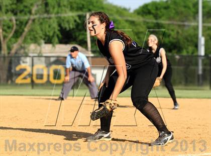 Thumbnail 1 in Lake Zurich vs New Trier (IHSA 4A Sectional) photogallery.