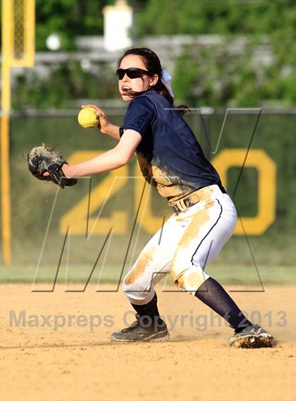 Thumbnail 2 in Lake Zurich vs New Trier (IHSA 4A Sectional) photogallery.