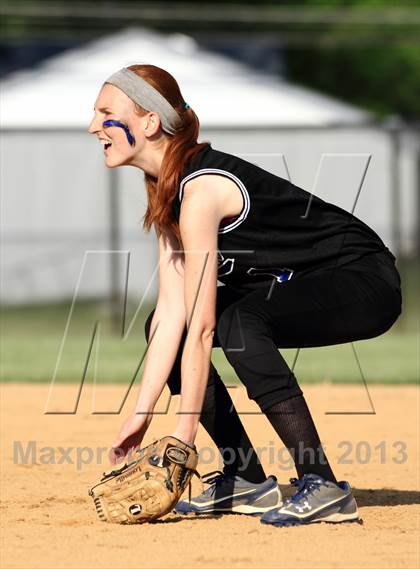 Thumbnail 2 in Lake Zurich vs New Trier (IHSA 4A Sectional) photogallery.