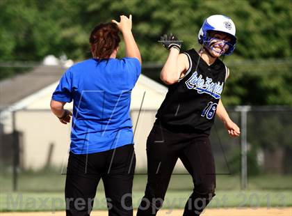 Thumbnail 1 in Lake Zurich vs New Trier (IHSA 4A Sectional) photogallery.