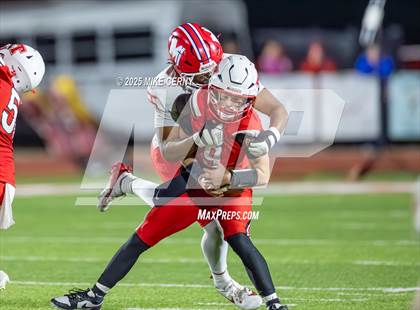 Thumbnail 1 in Bishop Miege vs. Tonganoxie (KSHSAA 4A East Regional) photogallery.