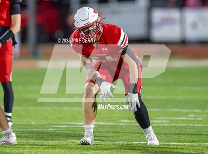 Thumbnail 2 in Bishop Miege vs. Tonganoxie (KSHSAA 4A East Regional) photogallery.