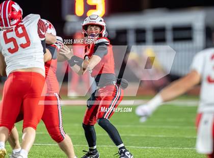 Thumbnail 3 in Bishop Miege vs. Tonganoxie (KSHSAA 4A East Regional) photogallery.