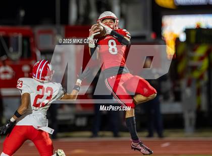 Thumbnail 2 in Bishop Miege vs. Tonganoxie (KSHSAA 4A East Regional) photogallery.
