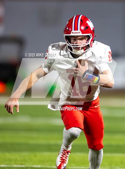 Thumbnail 1 in Bishop Miege vs. Tonganoxie (KSHSAA 4A East Regional) photogallery.