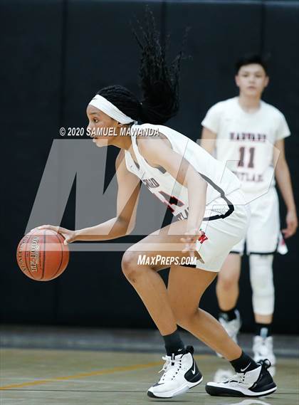 Thumbnail 3 in West @ Harvard-Westlake (CIF SS D1 Semifinal) photogallery.
