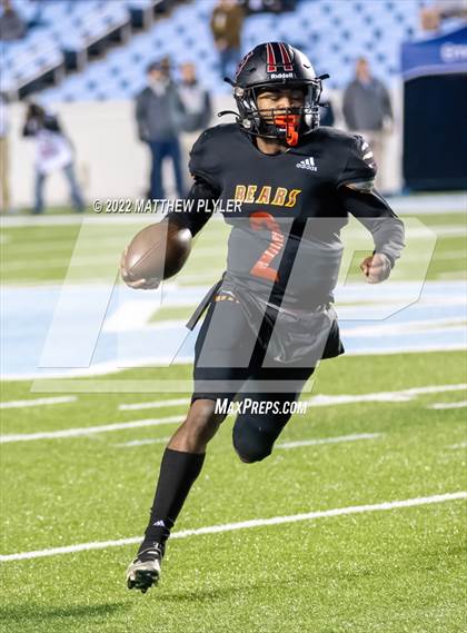Thumbnail 1 in New Bern vs. Grimsley (NCHSAA 4A Final) (1 of 2 - the Game) photogallery.