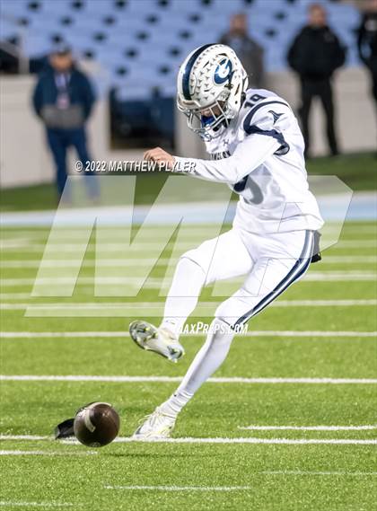 Thumbnail 3 in New Bern vs. Grimsley (NCHSAA 4A Final) (1 of 2 - the Game) photogallery.