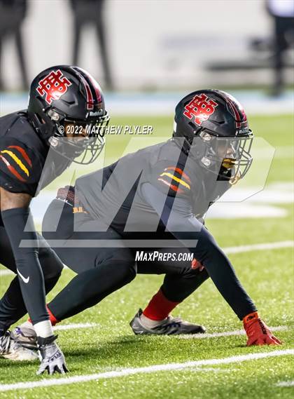 Thumbnail 1 in New Bern vs. Grimsley (NCHSAA 4A Final) (1 of 2 - the Game) photogallery.