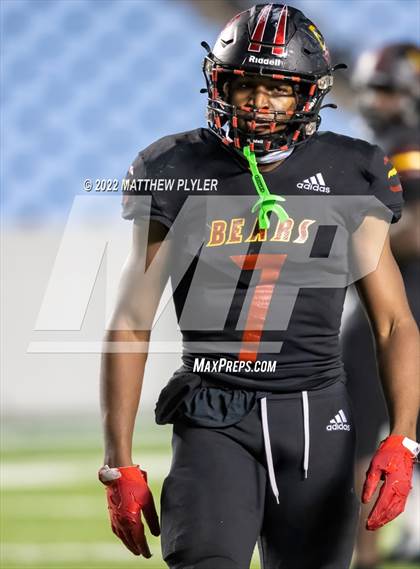 Thumbnail 2 in New Bern vs. Grimsley (NCHSAA 4A Final) (1 of 2 - the Game) photogallery.