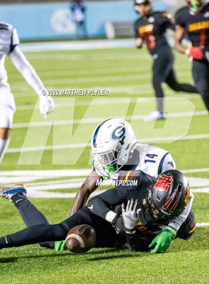 Thumbnail 2 in New Bern vs. Grimsley (NCHSAA 4A Final) (1 of 2 - the Game) photogallery.