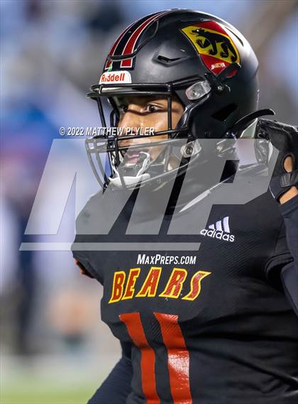 Thumbnail 1 in New Bern vs. Grimsley (NCHSAA 4A Final) (1 of 2 - the Game) photogallery.