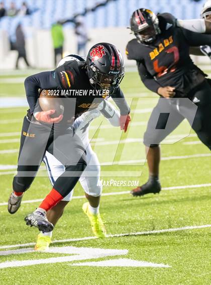 Thumbnail 2 in New Bern vs. Grimsley (NCHSAA 4A Final) (1 of 2 - the Game) photogallery.