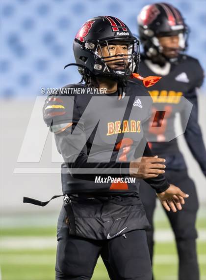Thumbnail 3 in New Bern vs. Grimsley (NCHSAA 4A Final) (1 of 2 - the Game) photogallery.