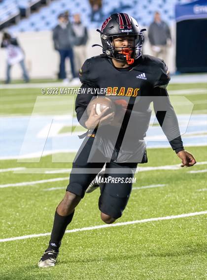 Thumbnail 2 in New Bern vs. Grimsley (NCHSAA 4A Final) (1 of 2 - the Game) photogallery.