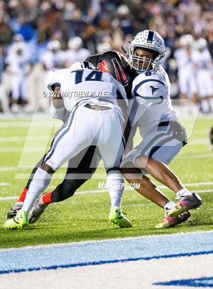 Thumbnail 1 in New Bern vs. Grimsley (NCHSAA 4A Final) (1 of 2 - the Game) photogallery.