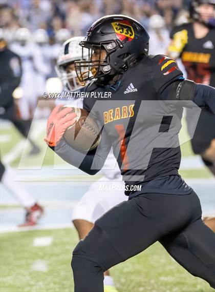 Thumbnail 3 in New Bern vs. Grimsley (NCHSAA 4A Final) (1 of 2 - the Game) photogallery.