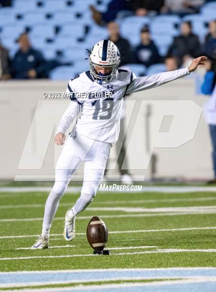 Thumbnail 2 in New Bern vs. Grimsley (NCHSAA 4A Final) (1 of 2 - the Game) photogallery.
