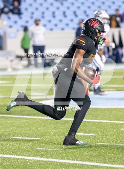 Thumbnail 3 in New Bern vs. Grimsley (NCHSAA 4A Final) (1 of 2 - the Game) photogallery.