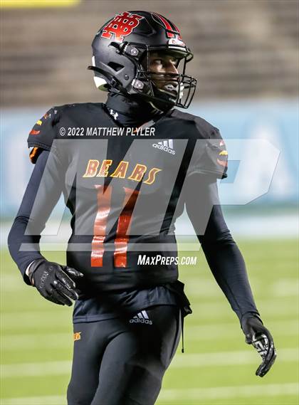 Thumbnail 2 in New Bern vs. Grimsley (NCHSAA 4A Final) (1 of 2 - the Game) photogallery.