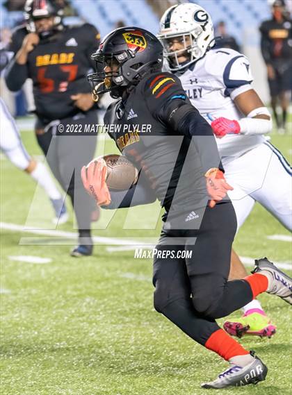Thumbnail 3 in New Bern vs. Grimsley (NCHSAA 4A Final) (1 of 2 - the Game) photogallery.