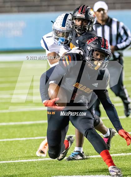 Thumbnail 2 in New Bern vs. Grimsley (NCHSAA 4A Final) (1 of 2 - the Game) photogallery.