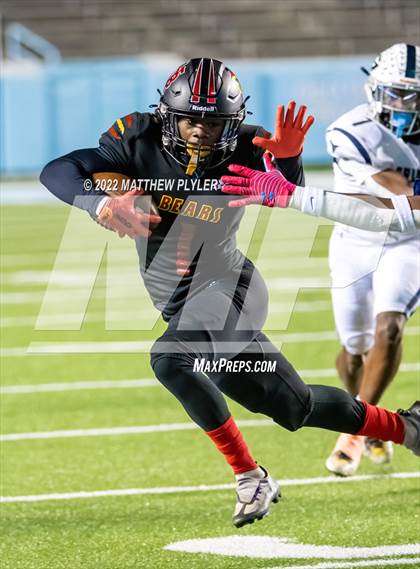 Thumbnail 2 in New Bern vs. Grimsley (NCHSAA 4A Final) (1 of 2 - the Game) photogallery.