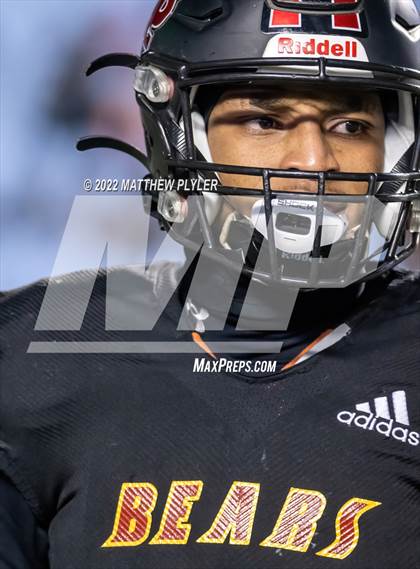 Thumbnail 2 in New Bern vs. Grimsley (NCHSAA 4A Final) (1 of 2 - the Game) photogallery.