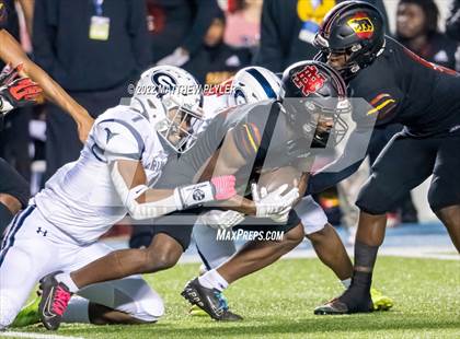 Thumbnail 2 in New Bern vs. Grimsley (NCHSAA 4A Final) (1 of 2 - the Game) photogallery.