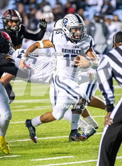 Thumbnail 3 in New Bern vs. Grimsley (NCHSAA 4A Final) (1 of 2 - the Game) photogallery.