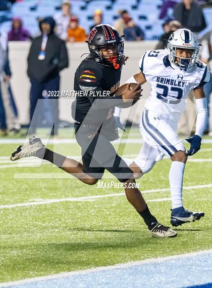 Thumbnail 2 in New Bern vs. Grimsley (NCHSAA 4A Final) (1 of 2 - the Game) photogallery.