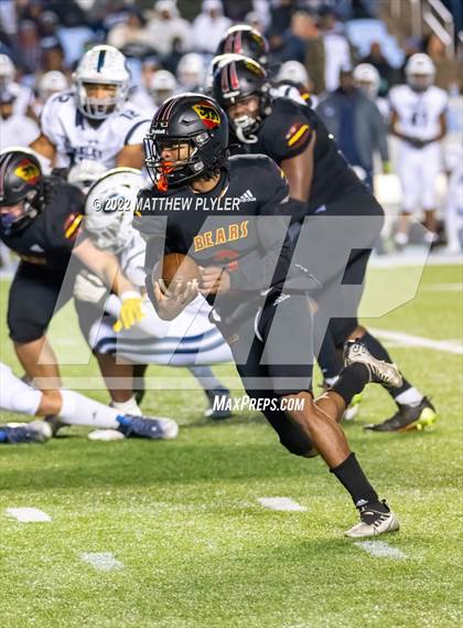 Thumbnail 3 in New Bern vs. Grimsley (NCHSAA 4A Final) (1 of 2 - the Game) photogallery.