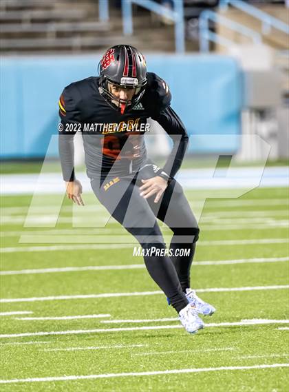 Thumbnail 3 in New Bern vs. Grimsley (NCHSAA 4A Final) (1 of 2 - the Game) photogallery.