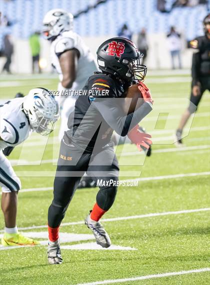 Thumbnail 2 in New Bern vs. Grimsley (NCHSAA 4A Final) (1 of 2 - the Game) photogallery.