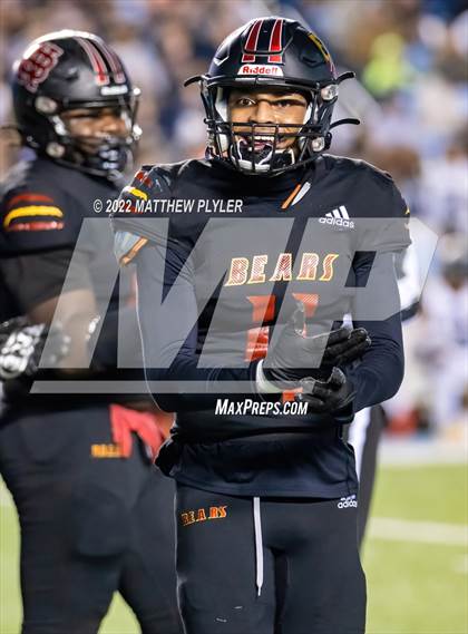 Thumbnail 2 in New Bern vs. Grimsley (NCHSAA 4A Final) (1 of 2 - the Game) photogallery.