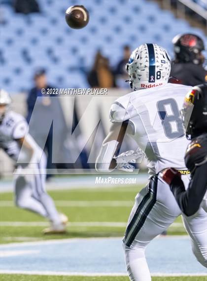 Thumbnail 2 in New Bern vs. Grimsley (NCHSAA 4A Final) (1 of 2 - the Game) photogallery.