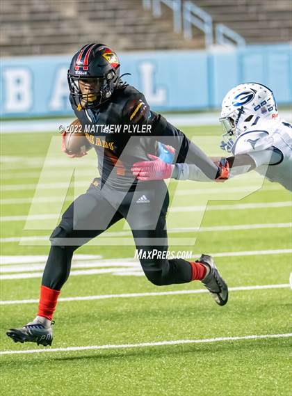 Thumbnail 2 in New Bern vs. Grimsley (NCHSAA 4A Final) (1 of 2 - the Game) photogallery.