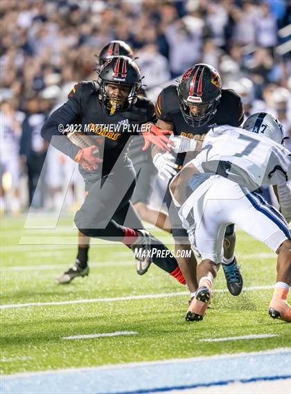 Thumbnail 1 in New Bern vs. Grimsley (NCHSAA 4A Final) (1 of 2 - the Game) photogallery.