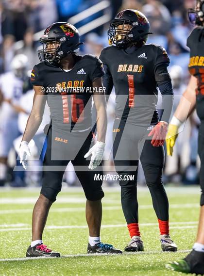 Thumbnail 2 in New Bern vs. Grimsley (NCHSAA 4A Final) (1 of 2 - the Game) photogallery.