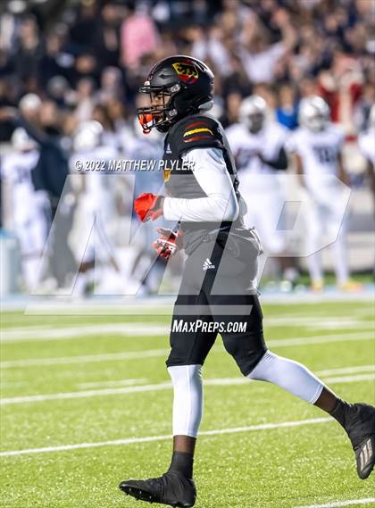 Thumbnail 2 in New Bern vs. Grimsley (NCHSAA 4A Final) (1 of 2 - the Game) photogallery.