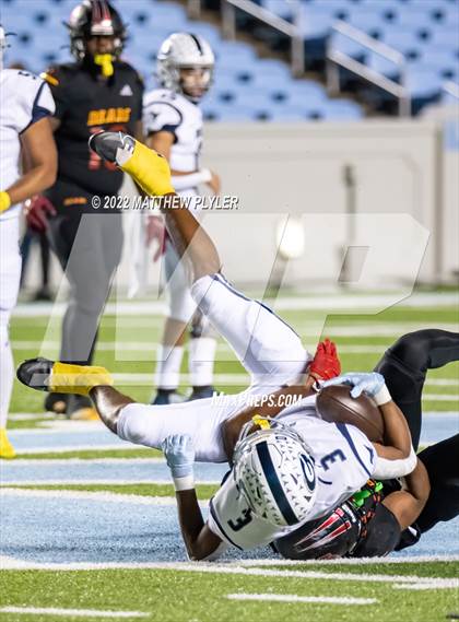 Thumbnail 3 in New Bern vs. Grimsley (NCHSAA 4A Final) (1 of 2 - the Game) photogallery.