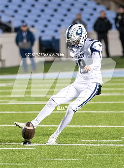 Thumbnail 2 in New Bern vs. Grimsley (NCHSAA 4A Final) (1 of 2 - the Game) photogallery.